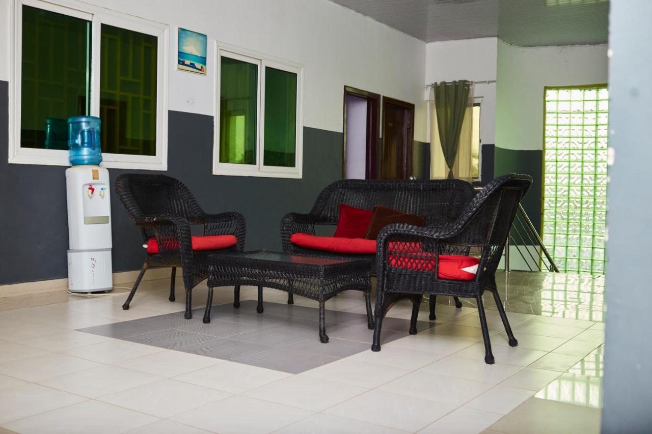 Ellisa Hospitality And Spa Hotel Акра Екстериор снимка
