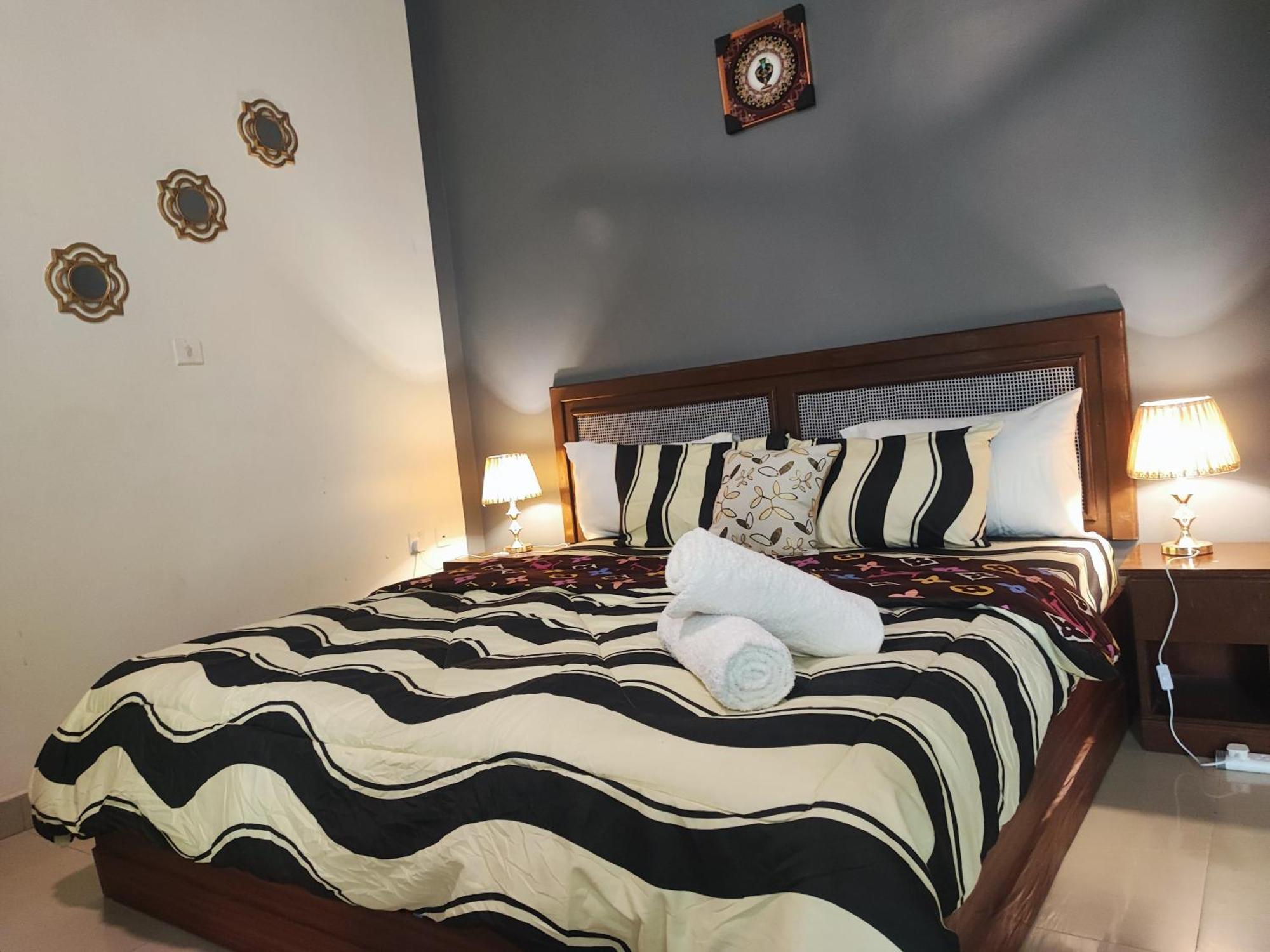Ellisa Hospitality And Spa Hotel Акра Екстериор снимка