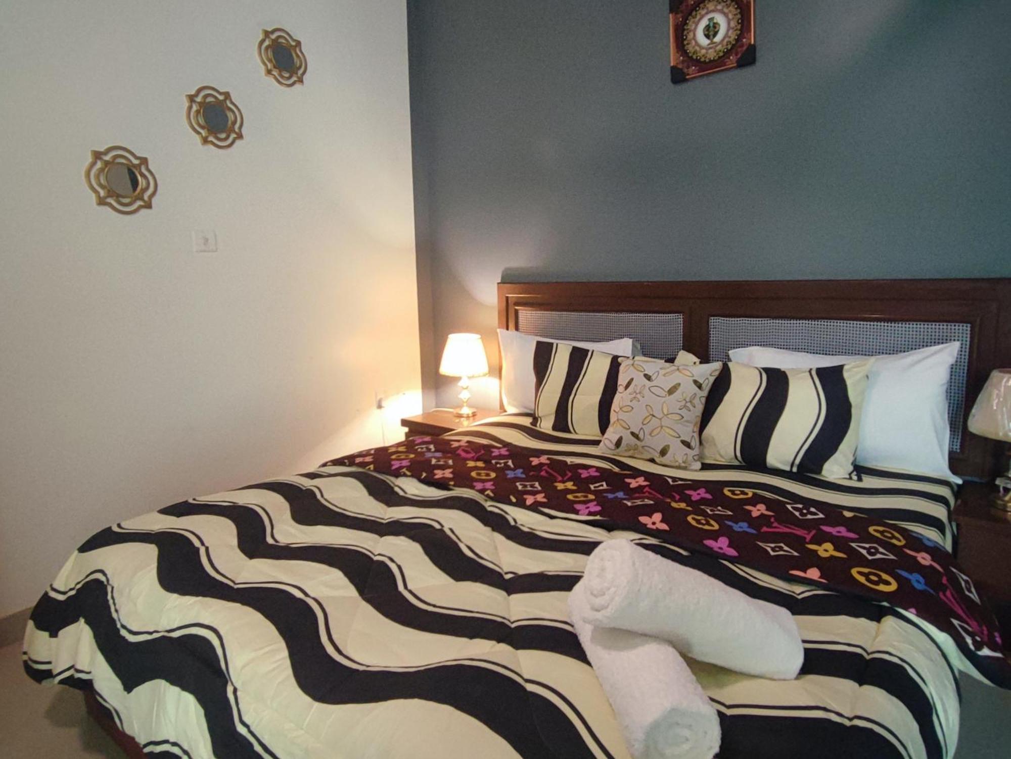 Ellisa Hospitality And Spa Hotel Акра Екстериор снимка