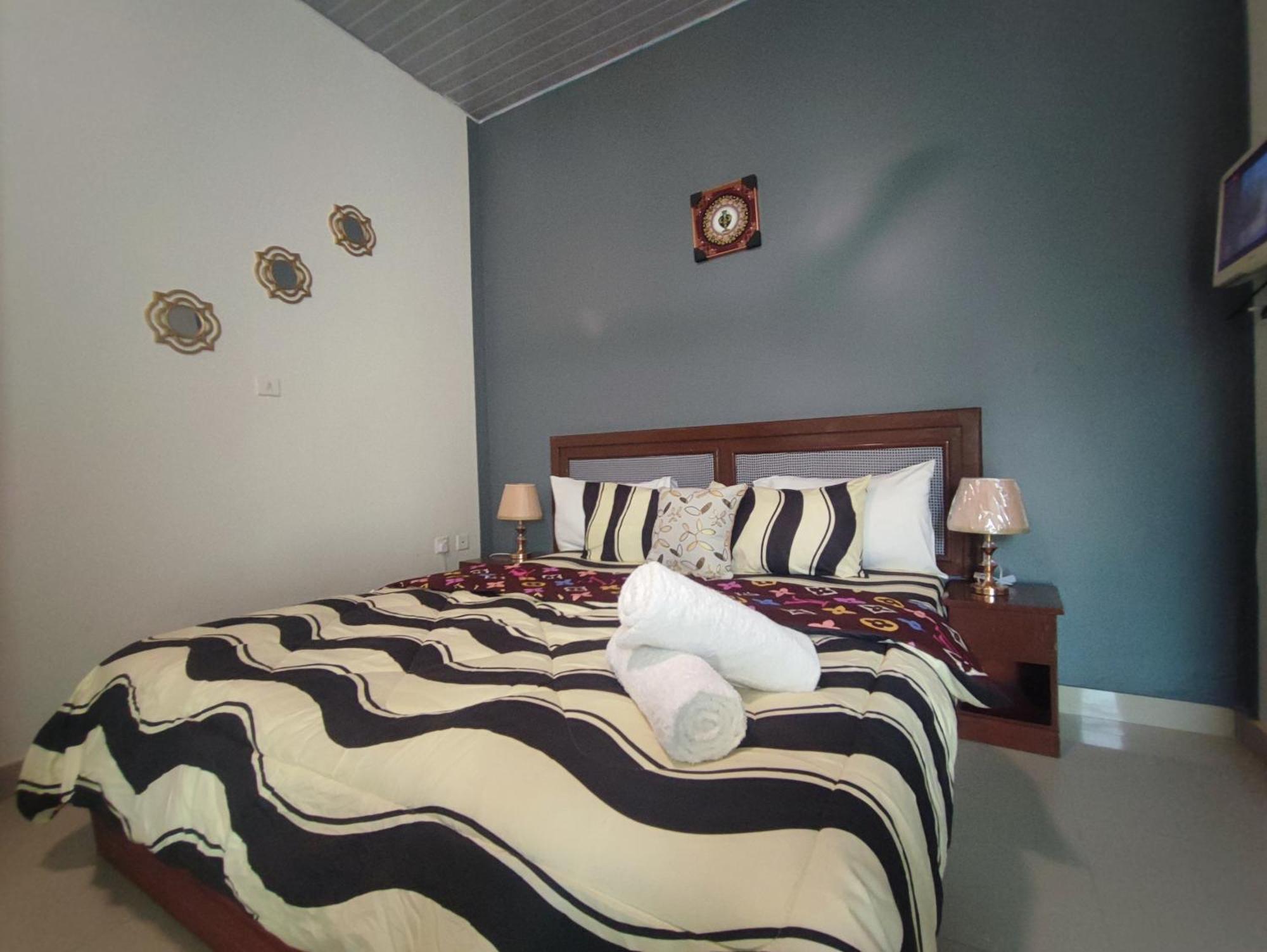 Ellisa Hospitality And Spa Hotel Акра Екстериор снимка