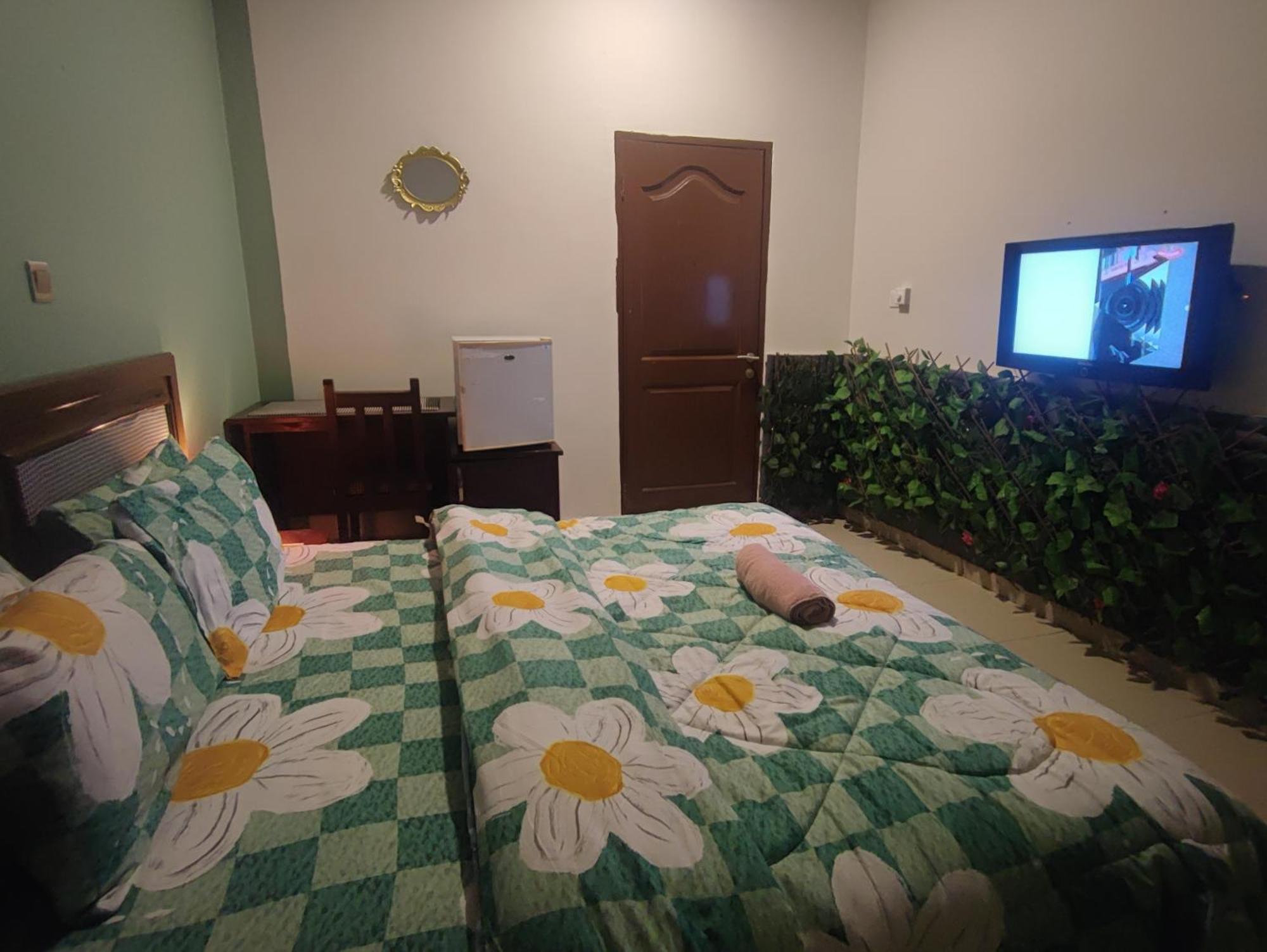 Ellisa Hospitality And Spa Hotel Акра Екстериор снимка