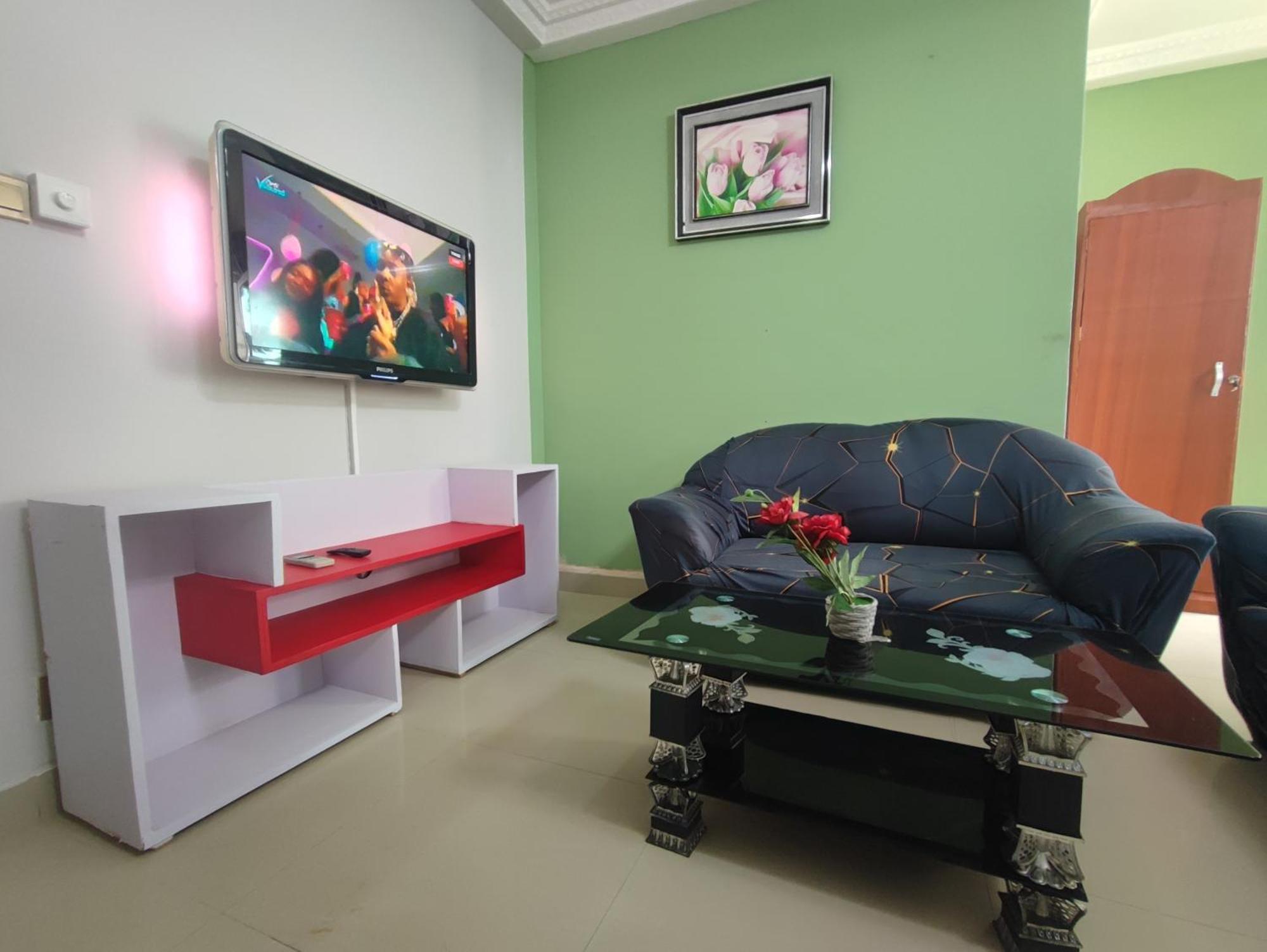 Ellisa Hospitality And Spa Hotel Акра Екстериор снимка